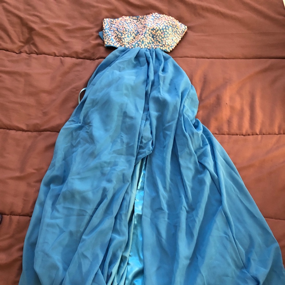 Prom gown